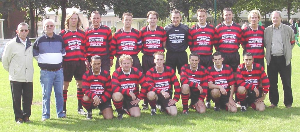 1e Elftal 2004-05