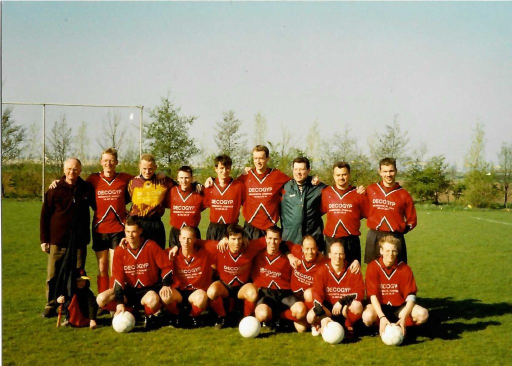 2e Elftal 2001-02